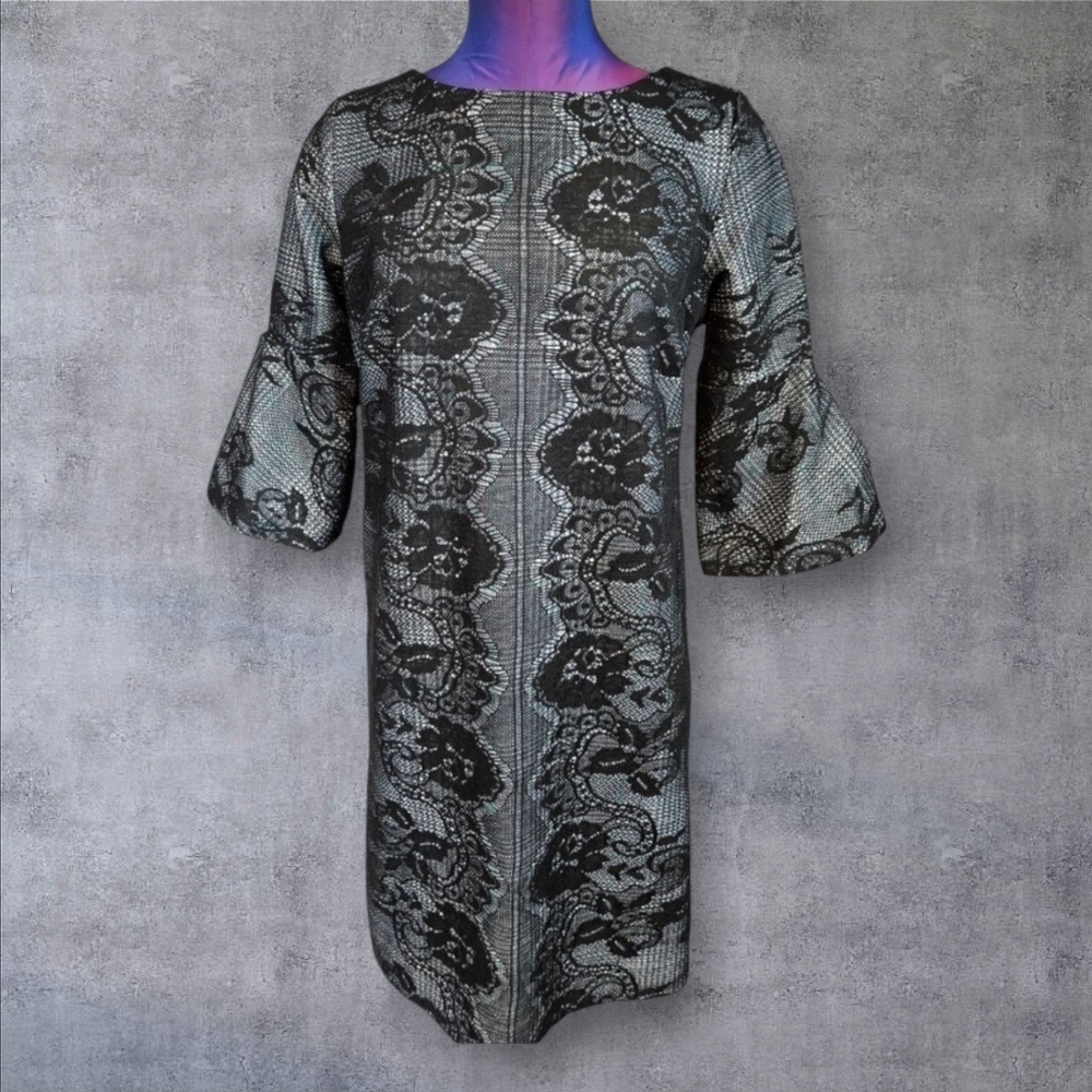 Gabby Skye Women's 3/4 Bell Sleeve Round Neck Lace Sheath Dress Size 10 W50